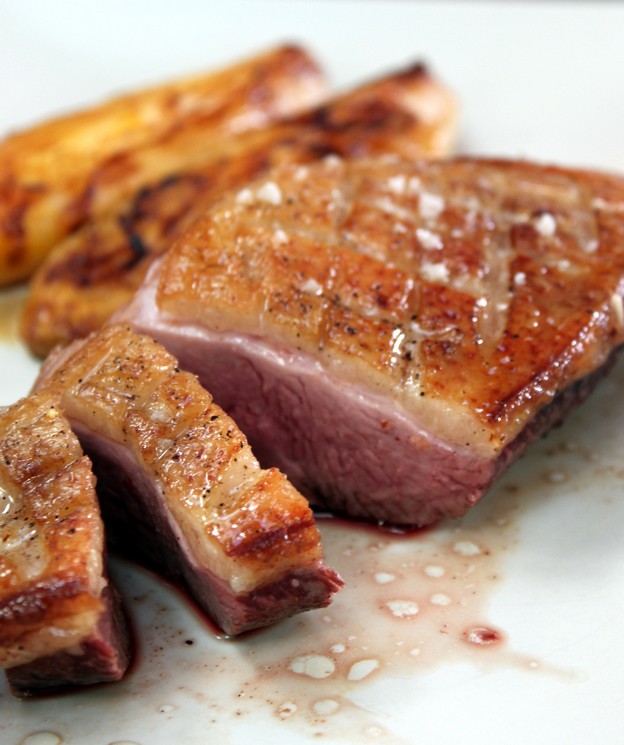 Comment cuire un magret de canard au four? - Recette Ptitchef