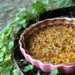 Le crumble abricots & noix de Christophe Michalak